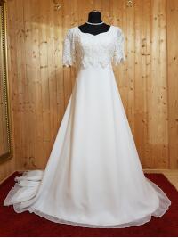 Brautkleid mit Spitzen, 75x10